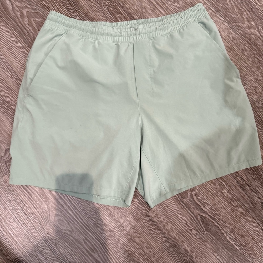 Lululemon Men’s Pace Breaker Lined Shorts 5” Green Size XL